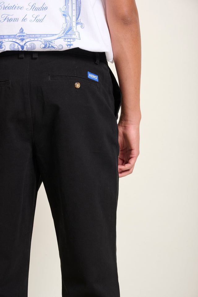 PANTALON CHINO REG - BLACK - PANTS
